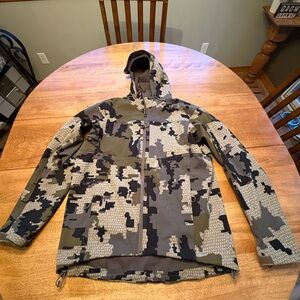 KUIU Guide DCS Jacket USED but great condition
